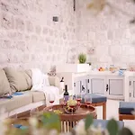 Dida Hvar *